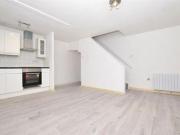 2 Bedrooms Terraced house for rent in Pinders Road,...