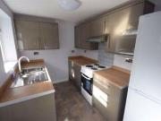 2 Bedrooms Terraced house for rent in Ripley Road,...