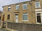 2 Bedrooms Terraced house for rent in Roe Greave Rd,...