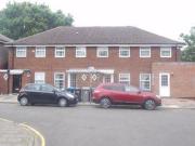 2 Bedrooms Terraced house for rent in Rosecroft Walk,...