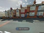 2 Bedrooms Terraced house for rent in Rothay Rd,...