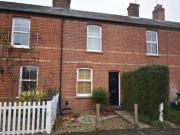 2 Bedrooms Terraced house for rent in Salcombe Road,...