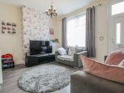 2 Bedrooms Terraced house for rent in Scott Street,...