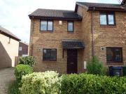 2 Bedrooms Terraced house for rent in Shoreland Close,...