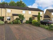 2 Bedrooms Terraced house for rent in Springfields,...