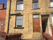 2 Bedrooms Terraced house for rent in St James Road,...