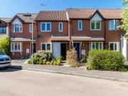 2 Bedrooms Terraced house for rent in The Briars,...