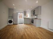 2 Bedrooms Terraced house for rent in Tithe Court,...