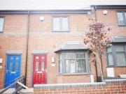 2 Bedrooms Terraced house for rent in Wellington Road,...