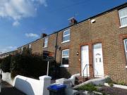 2 Bedrooms Terraced house for rent in West Street,...