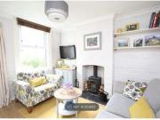 2 Bedrooms Terraced house for rent in Westbourne...