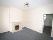 2 Bedrooms Terraced house for rent in Whitworth Road,...