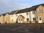 2 Bedrooms Terraced house for rent in Woodland View,...