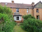 2 Bedrooms Terraced house for sale in Banbury Lane,...