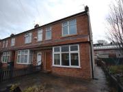 2 Bedrooms Terraced house for sale in Chester Close,...