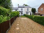 2 Bedrooms Terraced house for sale in Church Lane,...