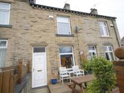 2 Bedrooms Terraced house for sale in Cross Street,...