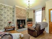 2 Bedrooms Terraced house for sale in Gordon Street,...