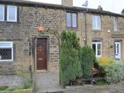 2 Bedrooms Terraced house for sale in Helme, Meltham,...