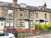 2 Bedrooms Terraced house for sale in Hough Tree...