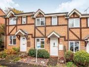 2 Bedrooms Terraced house for sale in Lightwater,...
