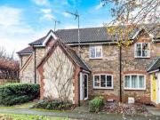 2 Bedrooms Terraced house for sale in Macphail Close,...