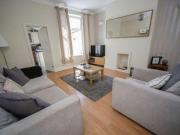 2 Bedrooms Terraced house for sale in Oak Street, Great...