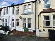 2 Bedrooms Terraced house for sale in Salisbury Road,...