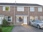 2 Bedrooms Terraced house for sale in Sawyers Crescent,...