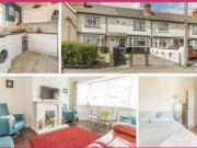 2 Bedrooms Terraced house for sale in Storrar Road,...