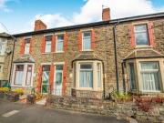 2 Bedrooms Terraced house for sale in Yew Street, Taffs...