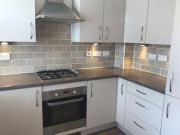 2 Bedrooms Town house for rent in Forest House Lane,...