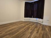 2 beds Flat For Rent