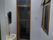 2 BHK Apartment in Jankipuram Extension for rent...