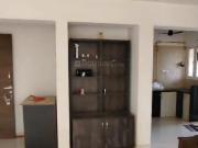 2 BHK Apartment in Vaishno Devi Circle for rent...