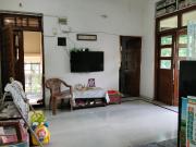 2 BHK Apartment in Vile Parle East for rent Mumbai. The...