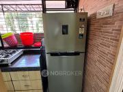 2 BHK Flat In Shri Hari Krishna Kripa Chs, Andheri West for