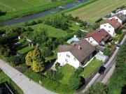 2 bis 3 Familienhaus mit Vollkeller, mit 4 Garagen,...