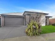 2 Bombala Crescent, Craigieburn, VIC 3064