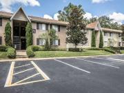 2 BR, 1 BA Apartment 1112 S Magnolia Dr Unit F204,...