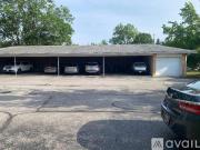 2 BR, 1 BA Apartment 3947 W Sylvania Ave, Unit 1,...