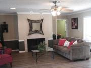 2 Br, 1 bath, Apartment 12400 Montgomery Blvd NE