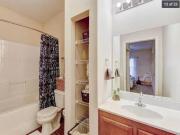 2 Br, 1 bath, Apartment 14520 N Pennsylvania Ave