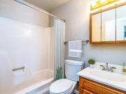 2 Br, 1 bath, Apartment 4137 Secor Rd