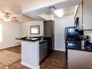 2 Br, 1 bath, Apartment 5020 W Peoria Ave