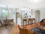2 Br, 1 bath, Condo 2920 Midvale Ave