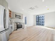 2 Br, 1 bath, Condo 3748 Lancaster Ave