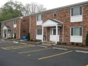 2 Br, 1 bath, Condo 4030 Elmhurst Road