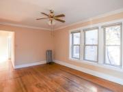 2 Br, 1 bath, Condo 4039 Melrose