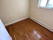 2 Br, 1 bath, Single Family 238 Everett St